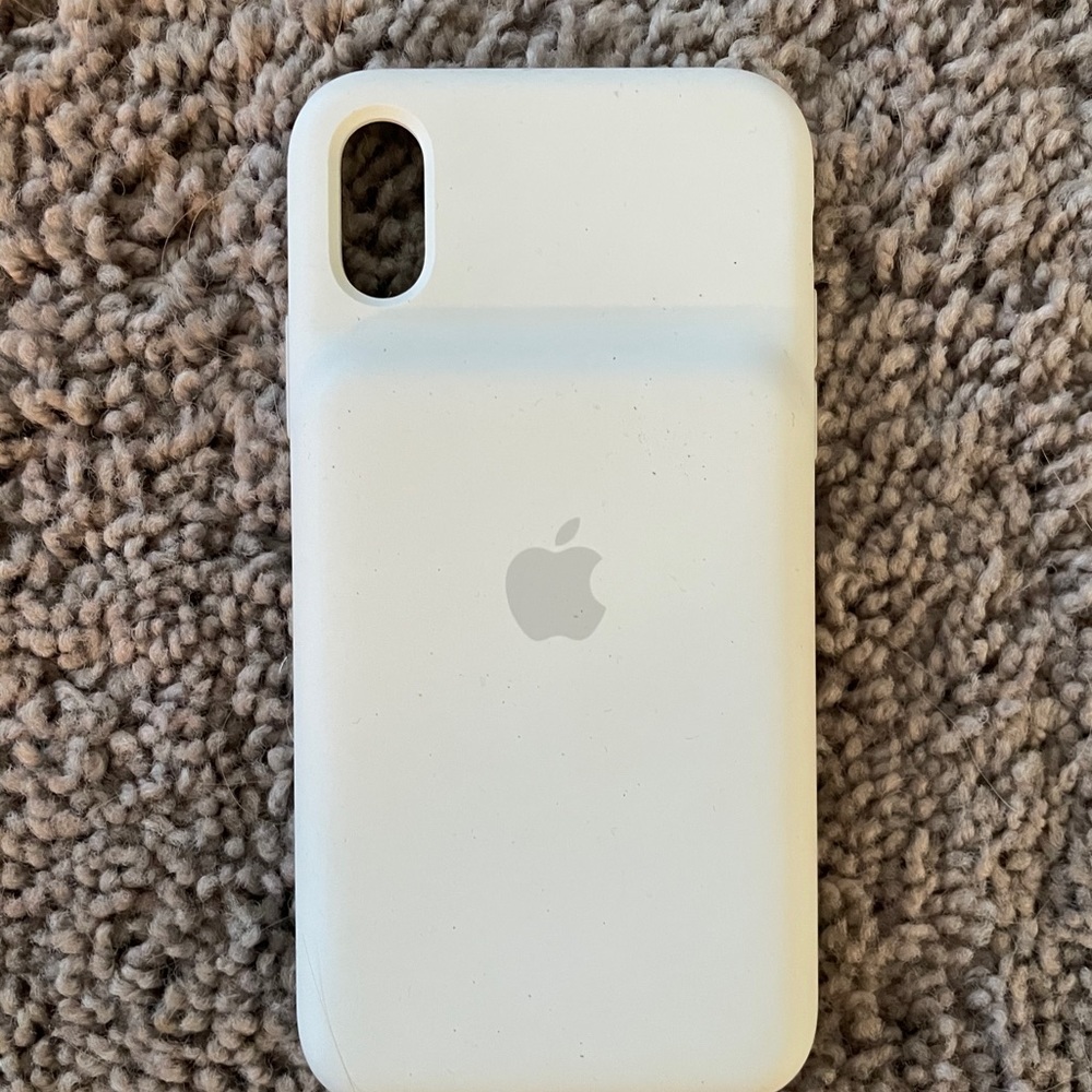 iPhone XS Charging Case